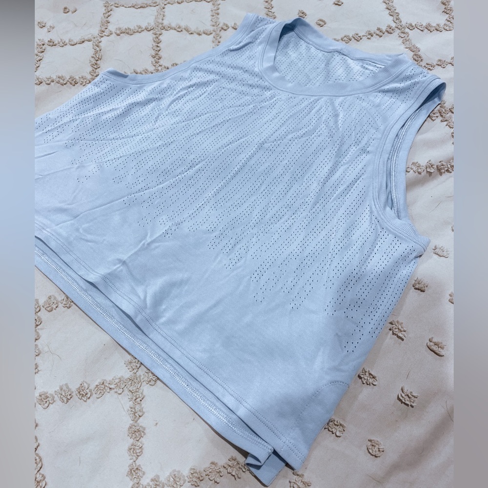 Lululemon Blue Tank. Size 6